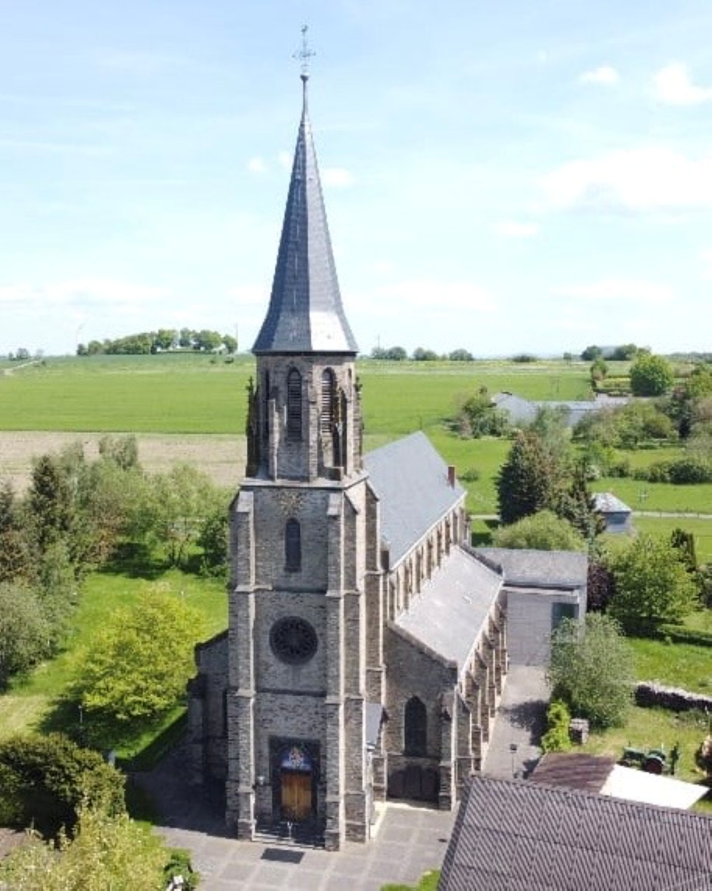 Kirche Luftaufnahme0626