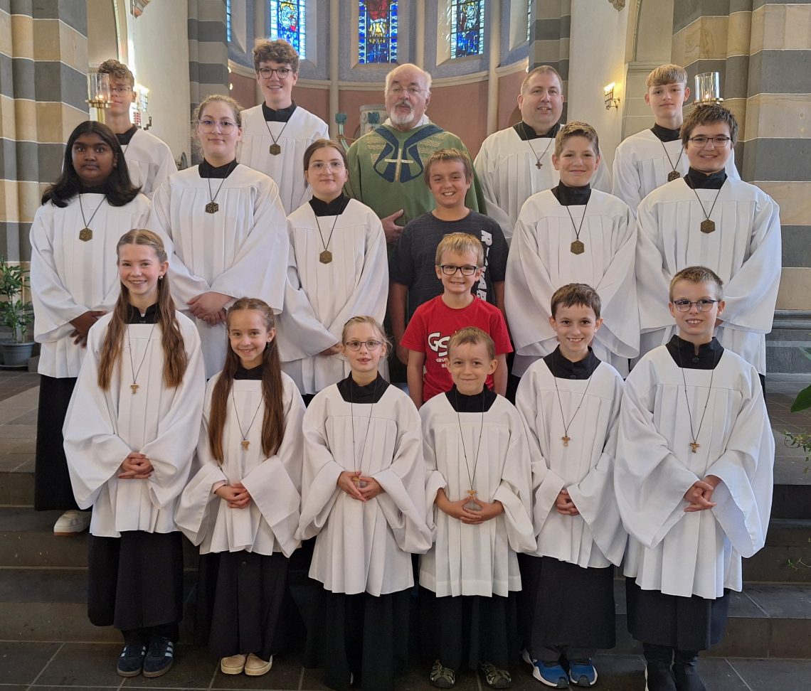 Neue Messdiener in Herz Jesu